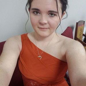 Meet your Posher, Carly